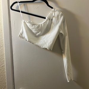 SHEIN WHITE ONE SLEEVE CROP TOP SIZE SMALL